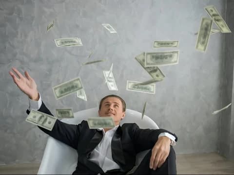 Apakah Manusia Hedonis secara Alami? Begini Penjelasan Al-Qur’an