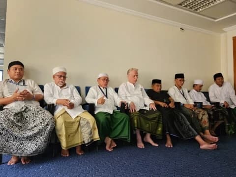 Usai Haji, Holland Taylor Berganti Nama Jadi Mohammad Cholil