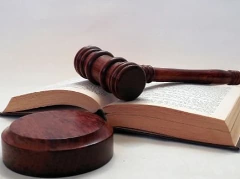 Konsekuensi Hukum Sumpah Palsu dalam Islam dan KUHP: Dosa Besar dan Sanksi Pidana