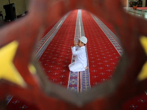 Khutbah Jumat Pergantian Tahun: Mengevaluasi Syukur Kita