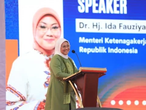 Persaingan Kerja Semakin Ketat, Menaker Minta Mahasiswa Perkuat Kompetensi