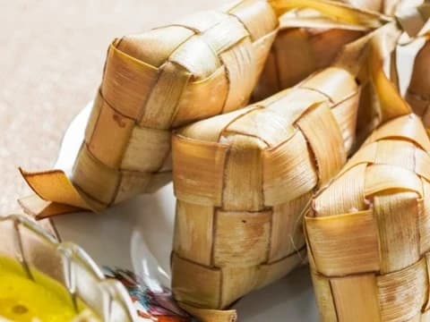 Idul Fitri: Kenapa Puasa Diharamkan?