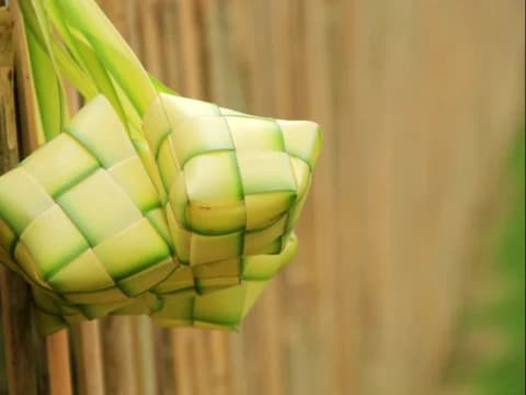 Tips Sehat dengan Makanan Bersantan saat Lebaran