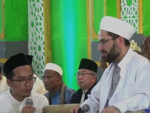 Syekh Muhammad Darwis Ijazahkan Shalawat untuk Kelancaran Segala Urusan