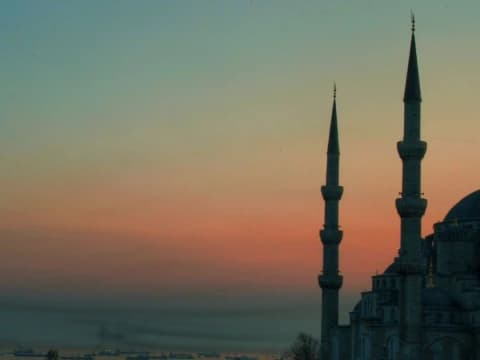 Pemimpin Hidup Sederhana Umat Pun Berjaya