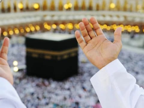 Waspada Sum’ah, Flexing Ibadah di Media Sosial