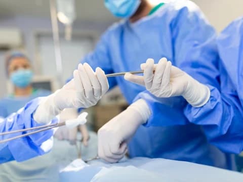 Seorang Dokter di Palestina Amputasi Anaknya Tanpa Anestesi, Berujung Meninggal Dunia