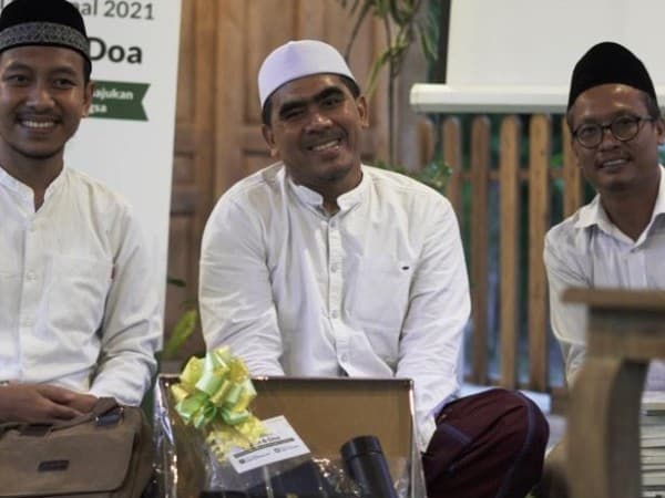 Kiat Majukan Kesejahteraan Bangsa Menurut Gus Ghofur Maimoen