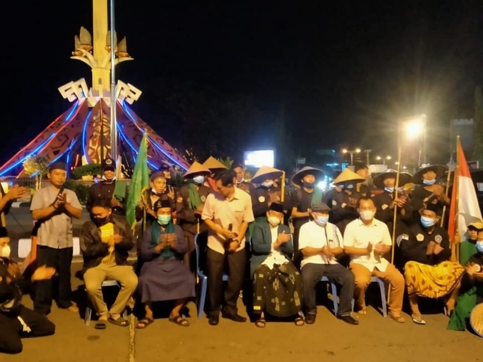 Songsong Muktamar, 34 Pendekar Pagar Nusa Lampung Jalan Kaki ke PBNU