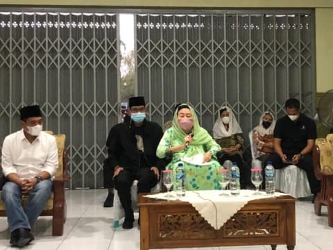 Nyai Sinta Nuriyah Buka Puasa Bersama dengan Umat lintas Agama di Jombang