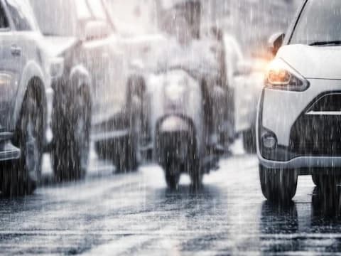 30 Wilayah di Indonesia Berpotensi Terdampak Cuaca Ekstrem Hari Ini