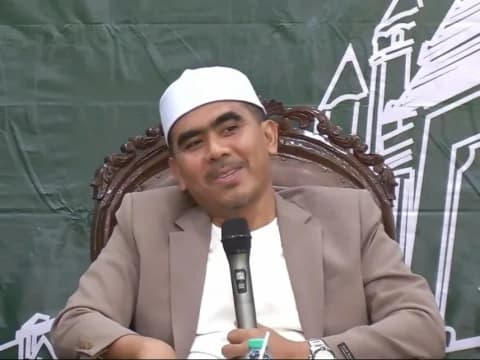 Rais PBNU Gus Ghofur Minta Para Fuqaha Ikut Serta Perbaiki Tatanan Dunia