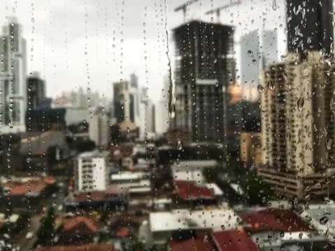 Waspada! Sejumlah Wilayah Jakarta Diprediksi Diguyur Hujan Hari Ini