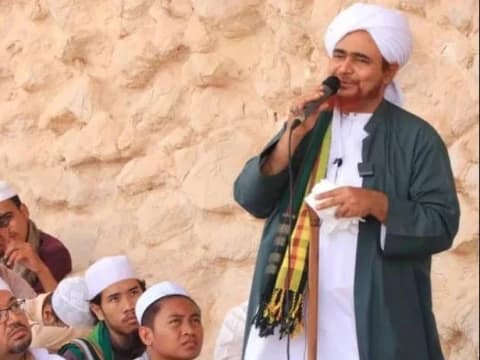 Nasihat Habib Umar bin Hafidz untuk Pemuda yang Sulit Meninggalkan Maksiat