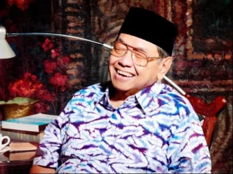 Gus Dur Mencintai Musuh