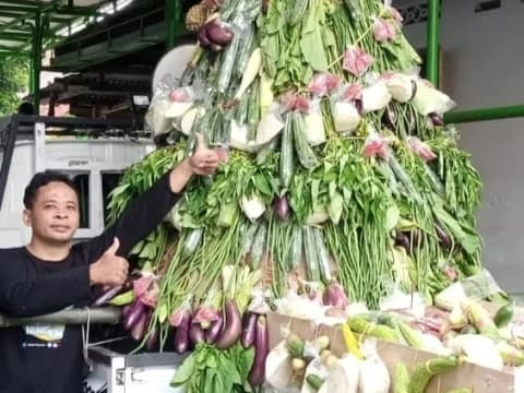 Takbir Keliling, Warga Jombang Arak Gunung Sayuran