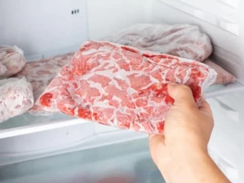 Tips Menyimpan Daging Kurban agar Tetap Segar