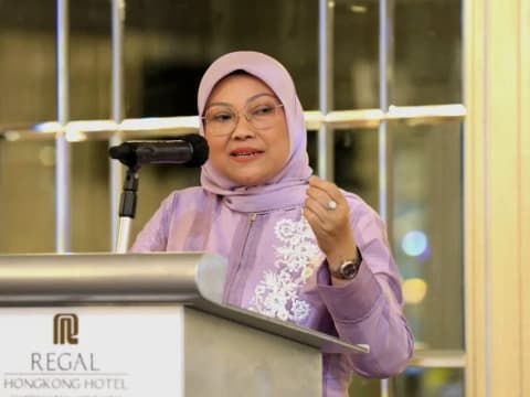 Menaker Dorong Pekerja Migran Tingkatkan Kompetensi Lewat Pelatihan Vokasi