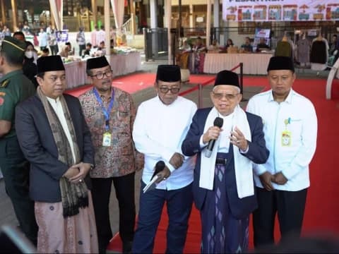 Kunjungi Buntet, Wapres Dukung Pesantren Jadi Pusat Pengembangan Ekonomi Baru