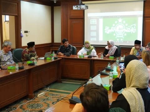 Ketika Muslimah Australia Tanya Penetapan Ramadhan di Indonesia
