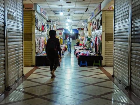Keluhan Pedagang Pasar Tanah Abang: Gara-Gara Tiktok Shop, Dagangan Sepi Pembeli