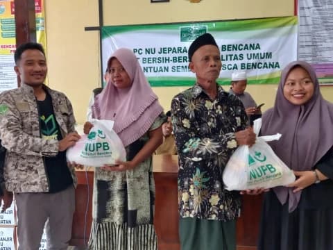 NU Peduli Salurkan Bantuan untuk Warga di Desa Terdampak Banjir Jepara