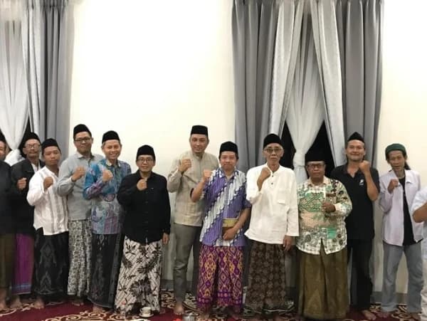 Realisasi Program Pengembangan NU, PCINU AS-Kanada Silaturahim ke Rais Syuriyah PWNU Jawa-Bali