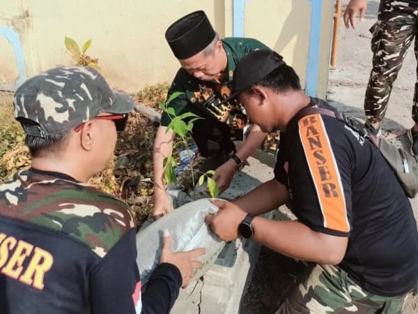 GP Ansor Siwalan Pekalongan Gelar Aksi Tanam Pohon untuk Pelestarian Lingkungan