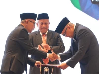Rektor Baru Unusa Triyogi Yuwono Resmi Dilantik, Komitmen Kembangkan Kampus Global