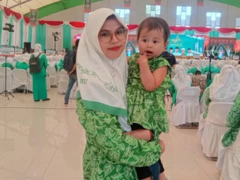 Kenalkan NU Sejak Dini, Ibu Muda ini Ajak Balita ke Kongres Fatayat