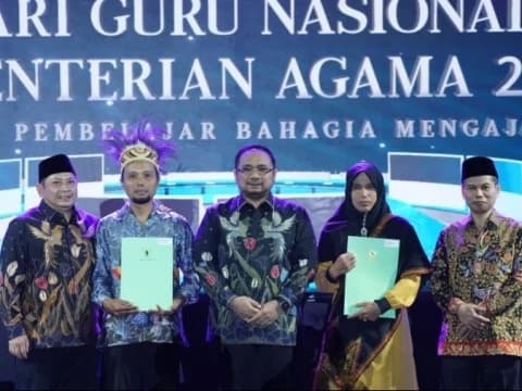 Tunjangan Inpassing 98.972 Guru Madrasah Bukan ASN Cair Bulan Ini