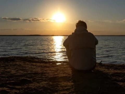 Tafsir Surat al-Hasyr Ayat 18: Anjuran untuk Muhasabah Diri