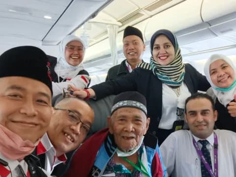 Abah Juhani, Jamaah Haji Viral karena Ingat Ayam Itu Sudah Tiba di Tanah Air
