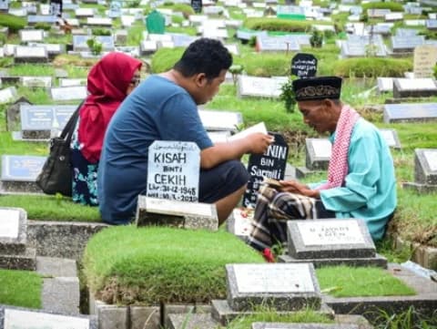 Fenomena Jasa Doa di Kuburan Jelang Ramadhan, Bayar Seikhlasnya