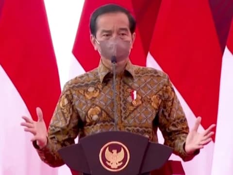 Jokowi Ingatkan TNI-Polri Tak Undang Penceramah Radikal
