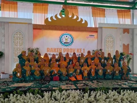 Bu Nyai Pengasuh Pesantren Se-Lampung Kumpul Perluas Jaringan Dakwah