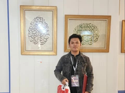 Perjalanan Kaligrafer Aceh hingga Menjuarai Banyak Kompetisi Internasional