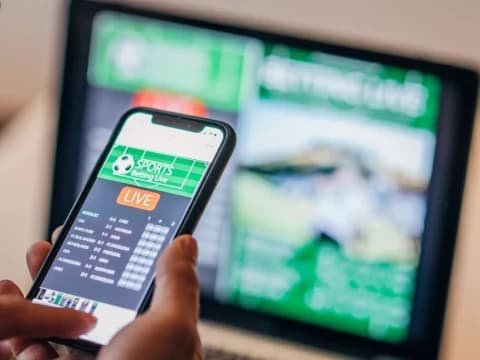 Khutbah Jumat: Jauhi Judi Online sebelum Penyesalan Datang