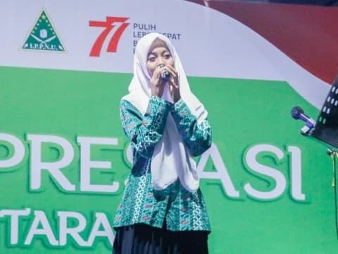 Meriahkan Kongres, Kader IPPNU Ini Bawakan Lagu 'Tak Ingin Usai'  ​​​​​​​