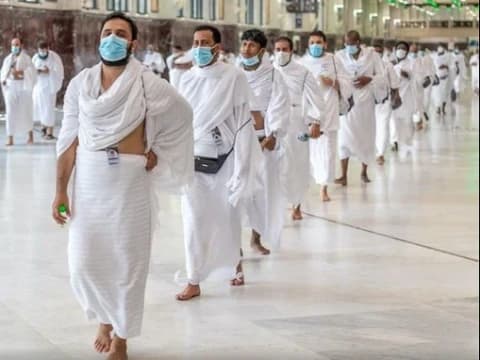 Hukum Memakai Celana Dalam Ihram