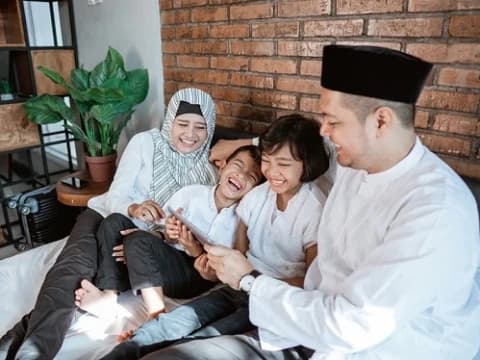 5 Kunci Kebahagiaan dan Keutuhan Rumah Tangga