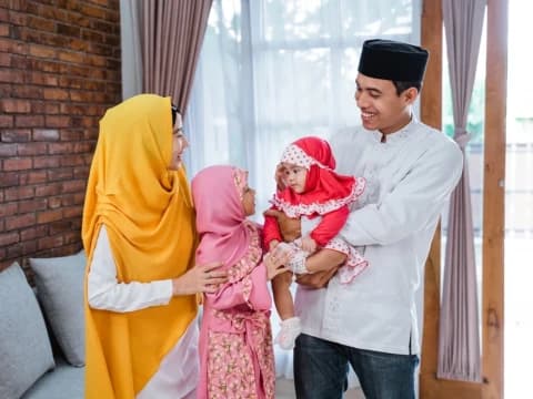Keutamaan Mengasuh Anak-anak Perempuan