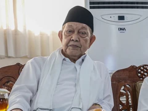KH Abun Bunyamin Ruhiat, Teladan Khidmah untuk Pesantren dan NU