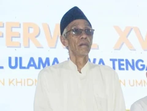 Mengenal Lebih Dekat Kiai Ubaidullah Shodaqoh, Rais Syuriyah PWNU Jawa Tengah