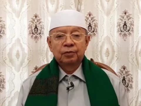 KH Zakky Mubarak Jelaskan Ciri-ciri Orang Munafik