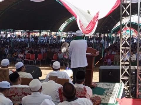 KH Dzikron Rembang Ceritakan Ketawadhuan Syekh Nawawi Al-Bantani