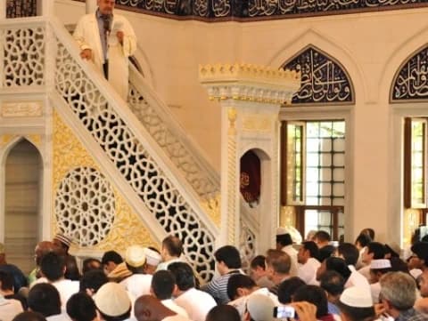 Hikmah Khutbah Shalat Jumat