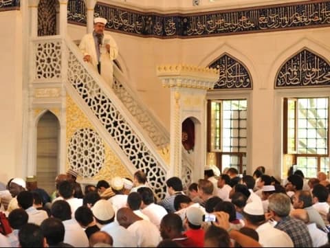 Khutbah Idul Fitri: Jaminan dari Allah setelah Puasa Ramadhan