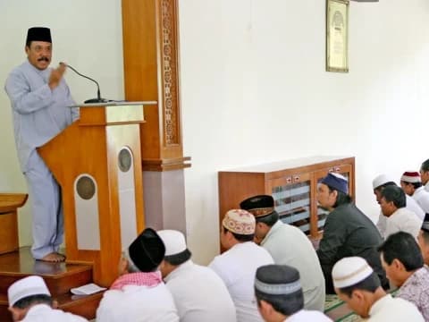 Khutbah Jumat: Ujian Hidup adalah Jalan Menuju Surga, Bukan Tanda Kehilangan Rahmat Allah