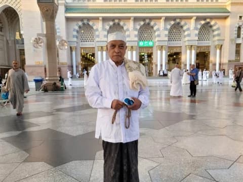 Beda Makna saat Manusia, Malaikat, dan Allah Bershalawat pada Nabi 